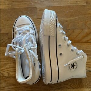 Platform Chucks white converse